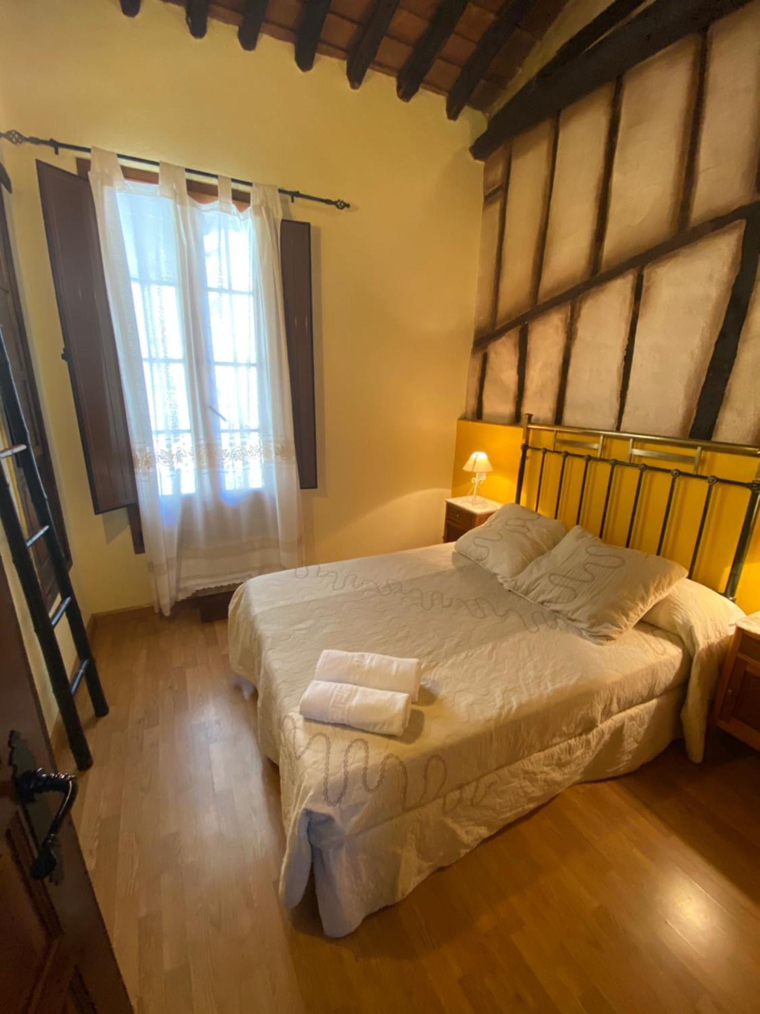 Apartamentos Rurales La Antigua Fonda Candelario Eksteriør bilde