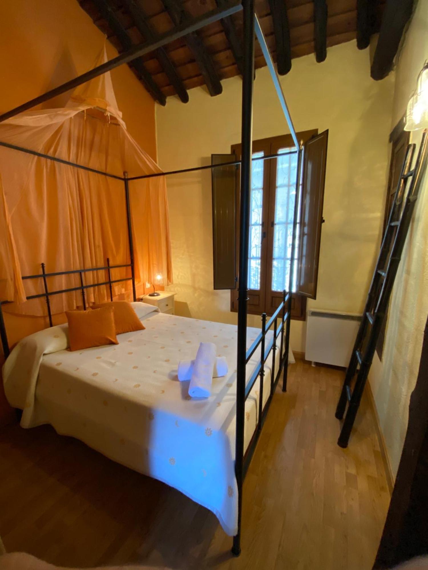 Apartamentos Rurales La Antigua Fonda Candelario Eksteriør bilde